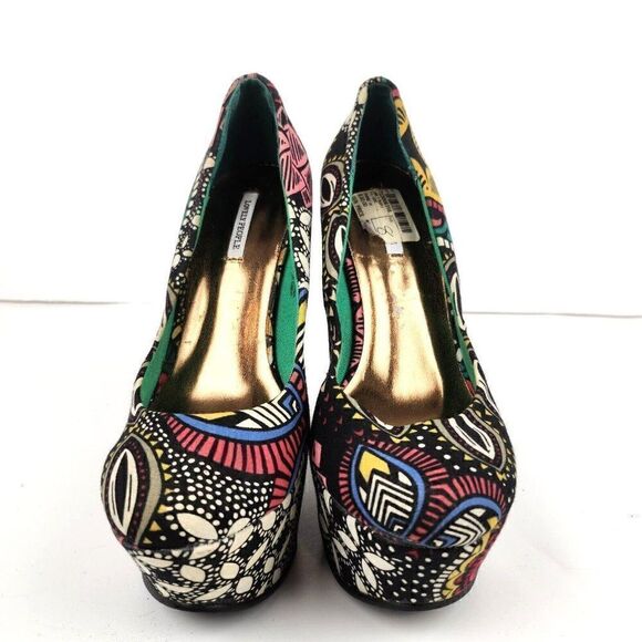 Lovely People African Print Ankara Fabric Round Toe Wedges 6" Pumps Heels sz 7 - Picture 2 of 8
